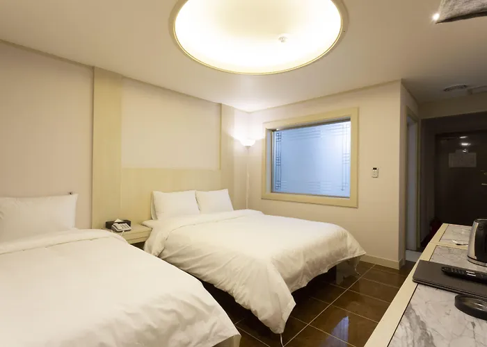 Hotel Tirol 3*