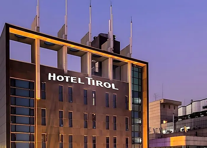 Hotel Tirol 3*