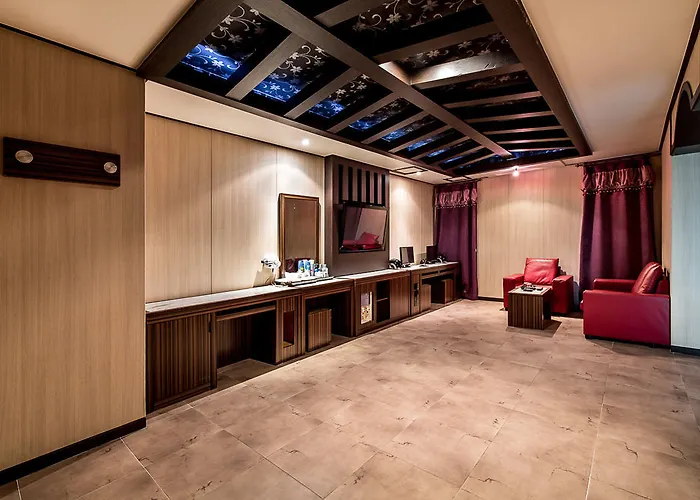 Tirol Hotel